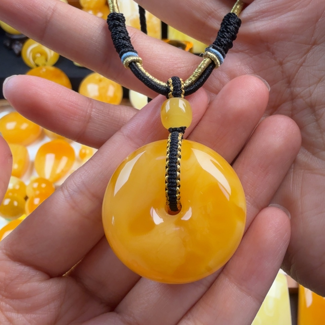 琥珀未镶嵌颈饰纯天然琥珀蜜蜡无优化