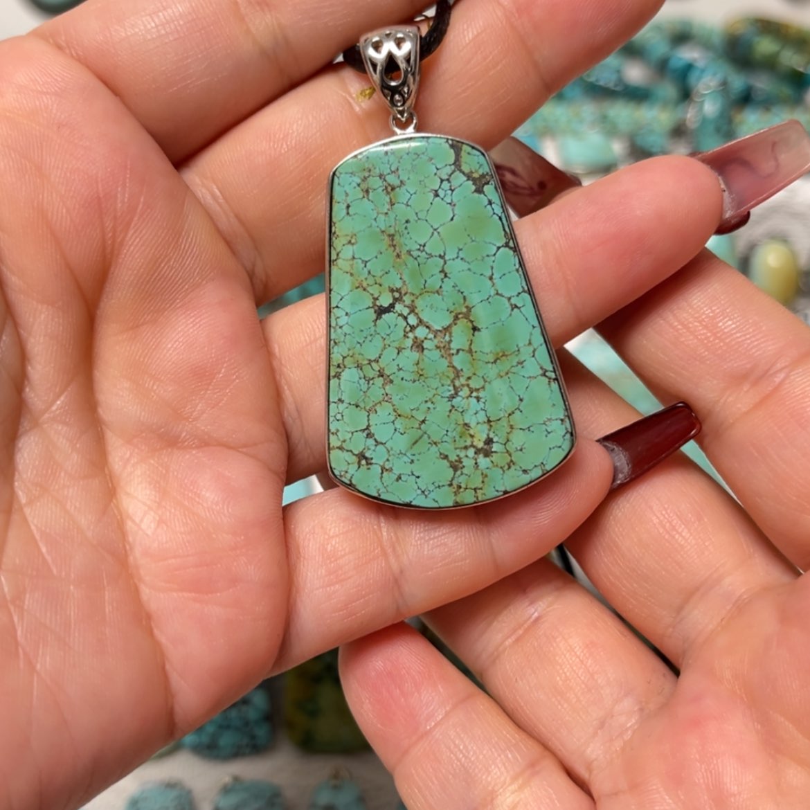 【闪购商品】未镶嵌绿松石珠宝奇石