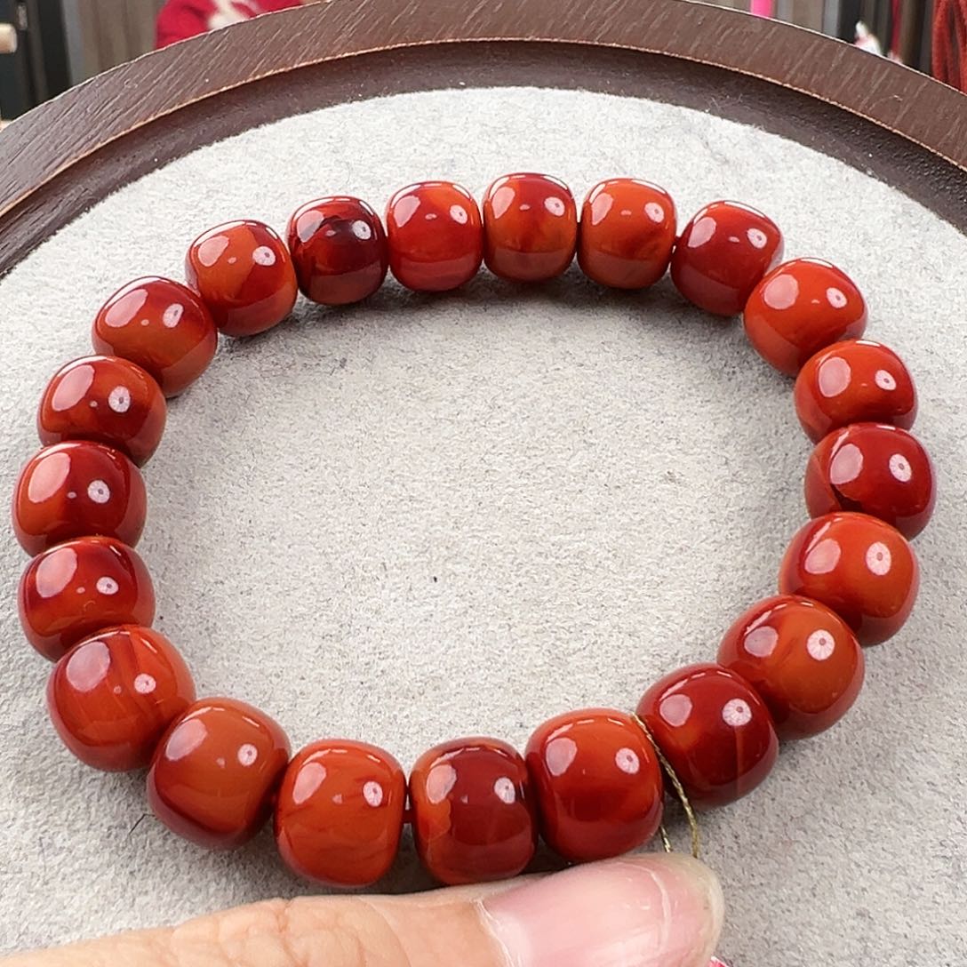 南红玛瑙手串未镶嵌