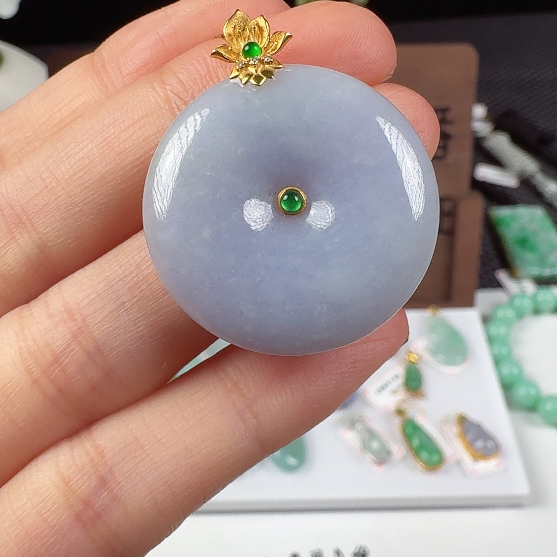 翡翠18K金镶嵌颈饰