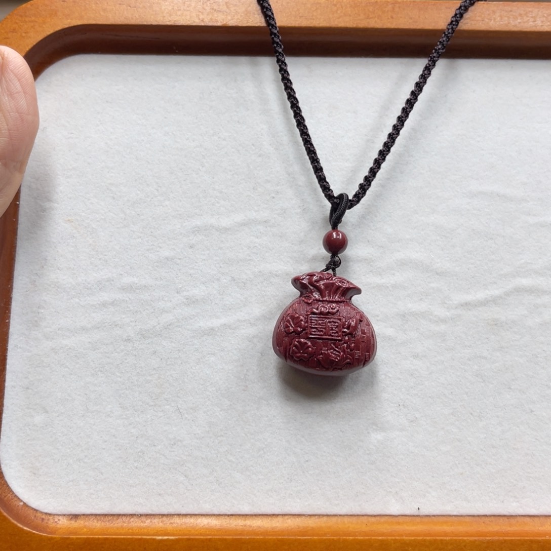 石英岩玉未镶嵌珠宝奇石