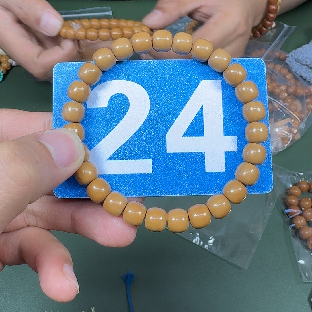 猴头核桃吊坠8.8猴头。   24