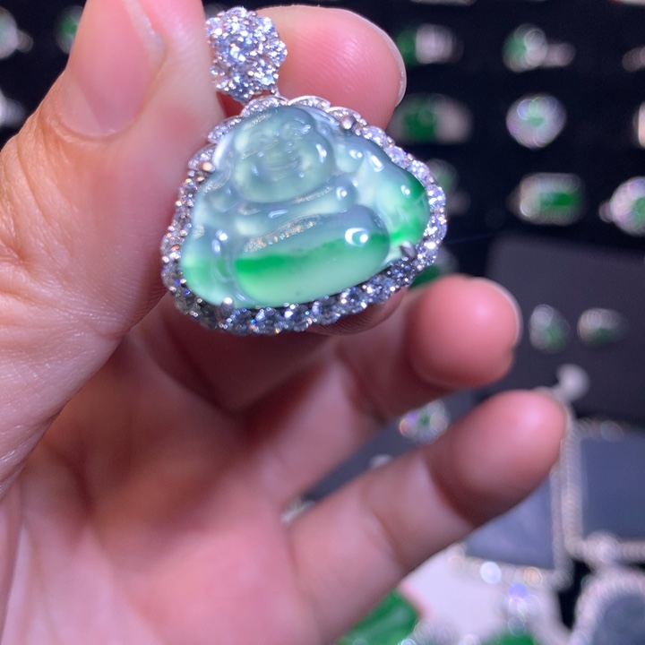 【闪购商品】翡翠吊坠(不含链)银S925镶嵌天然翡翠