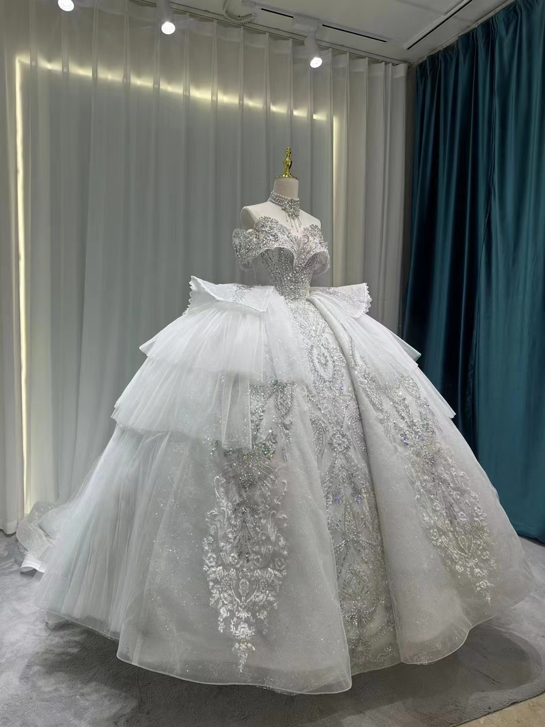 新款一字肩重工大摆高货白色奢华公主主纱