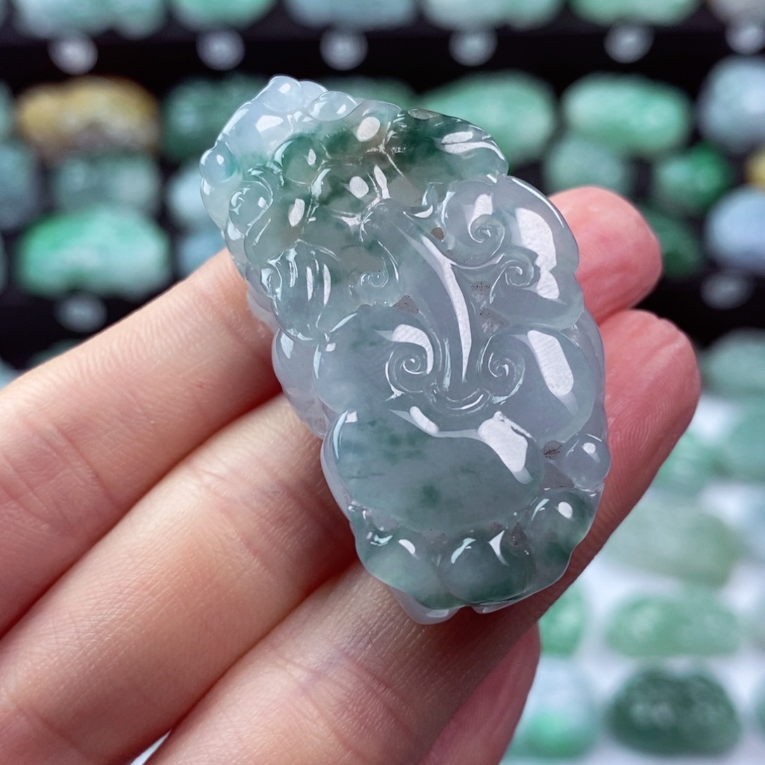 翡翠颈饰未镶嵌天然