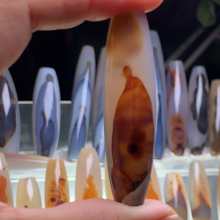 玛瑙/玉髓颈饰未镶嵌80