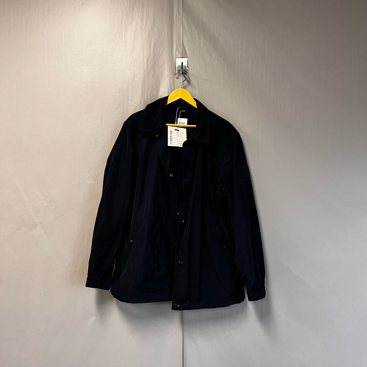 99新 BURBERRY/博柏利 手臂铭牌风衣外套 50码 #5762