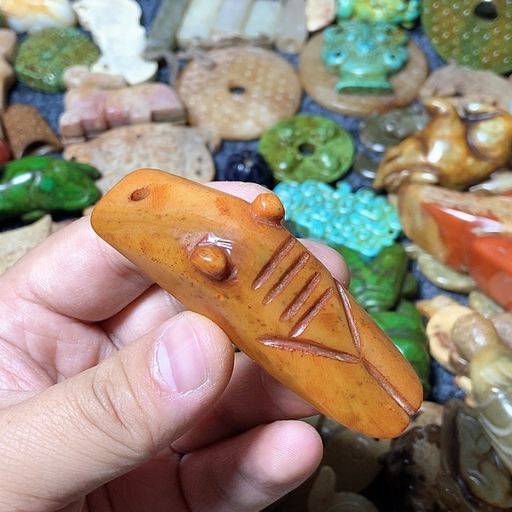 和田玉未镶嵌颈饰110