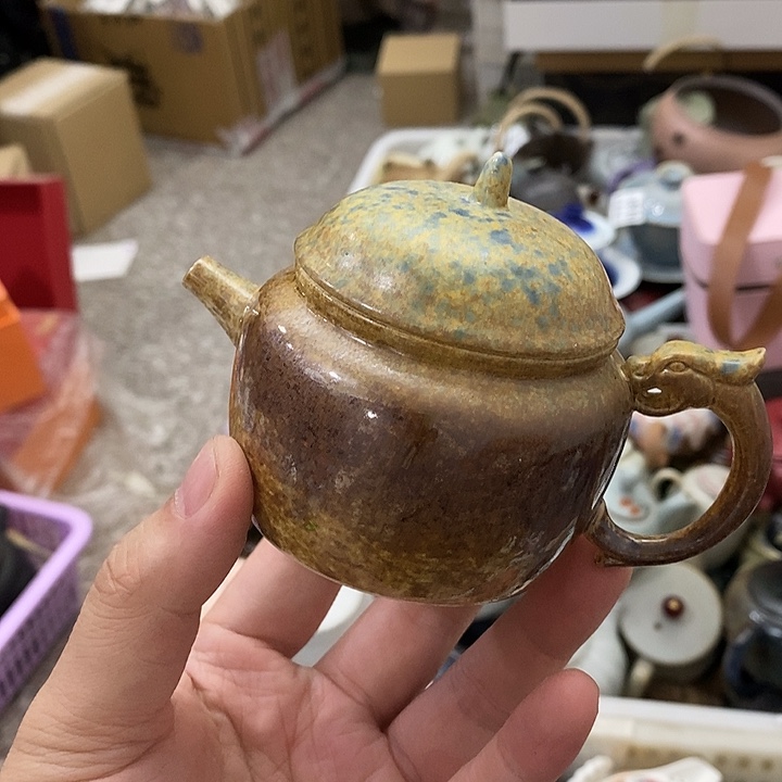 陶瓷艺术品及陶瓷壶壶