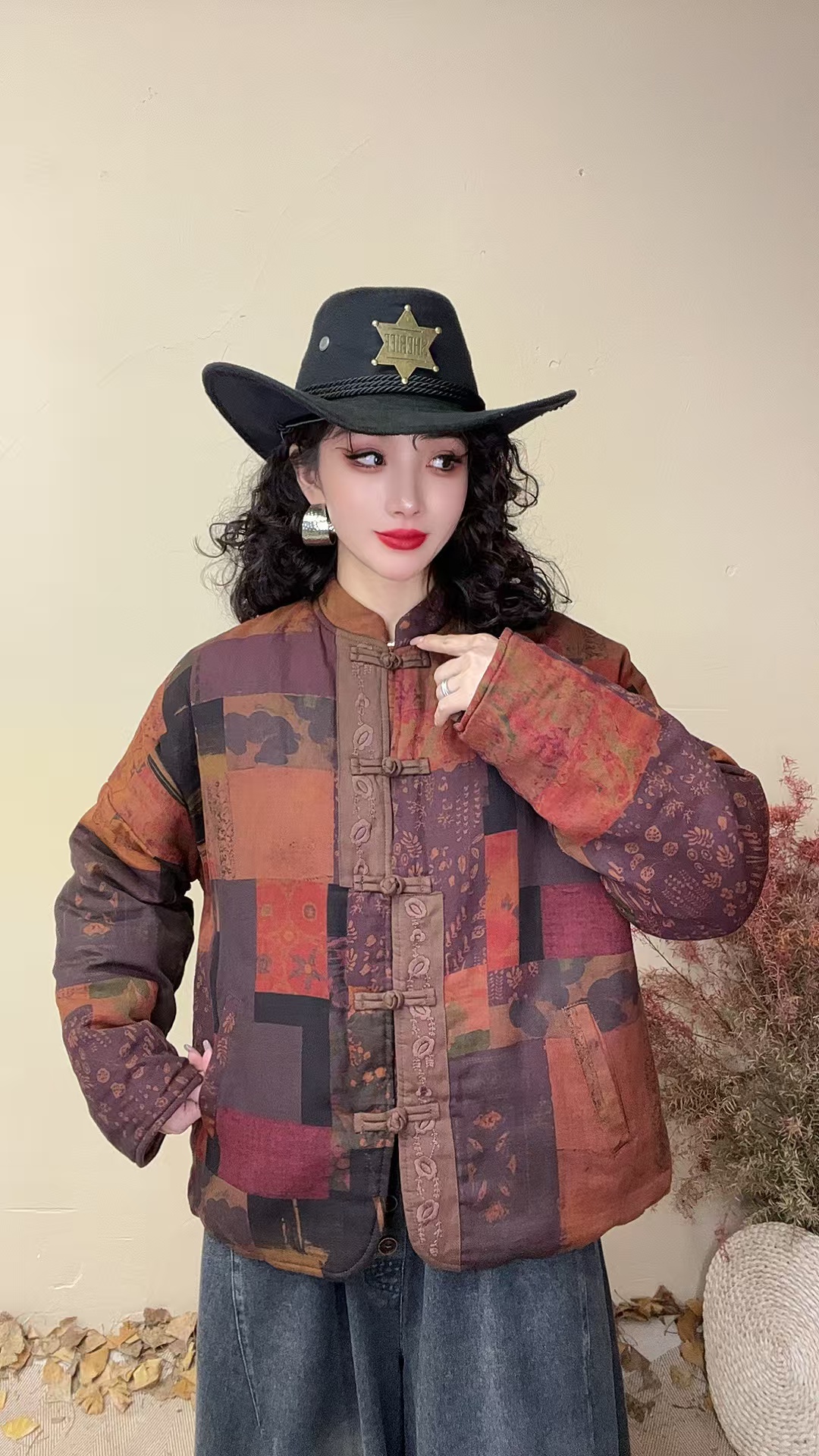 8857秋冬新款时尚气质显瘦遮肉洋气女休闲加厚宽松夹棉对襟小棉袄