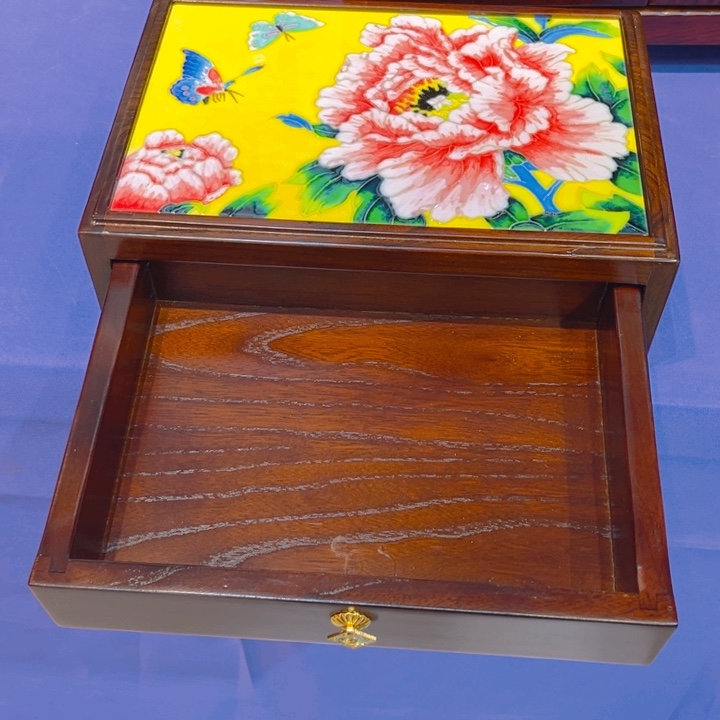 盖子款瓷板画艺术作品