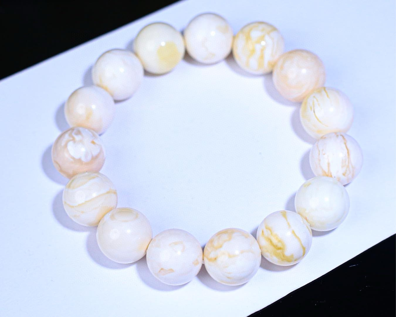 W1.19.87 13+琥珀蜜蜡瓷白圆珠手串 天花板级别 上手高贵奢华
