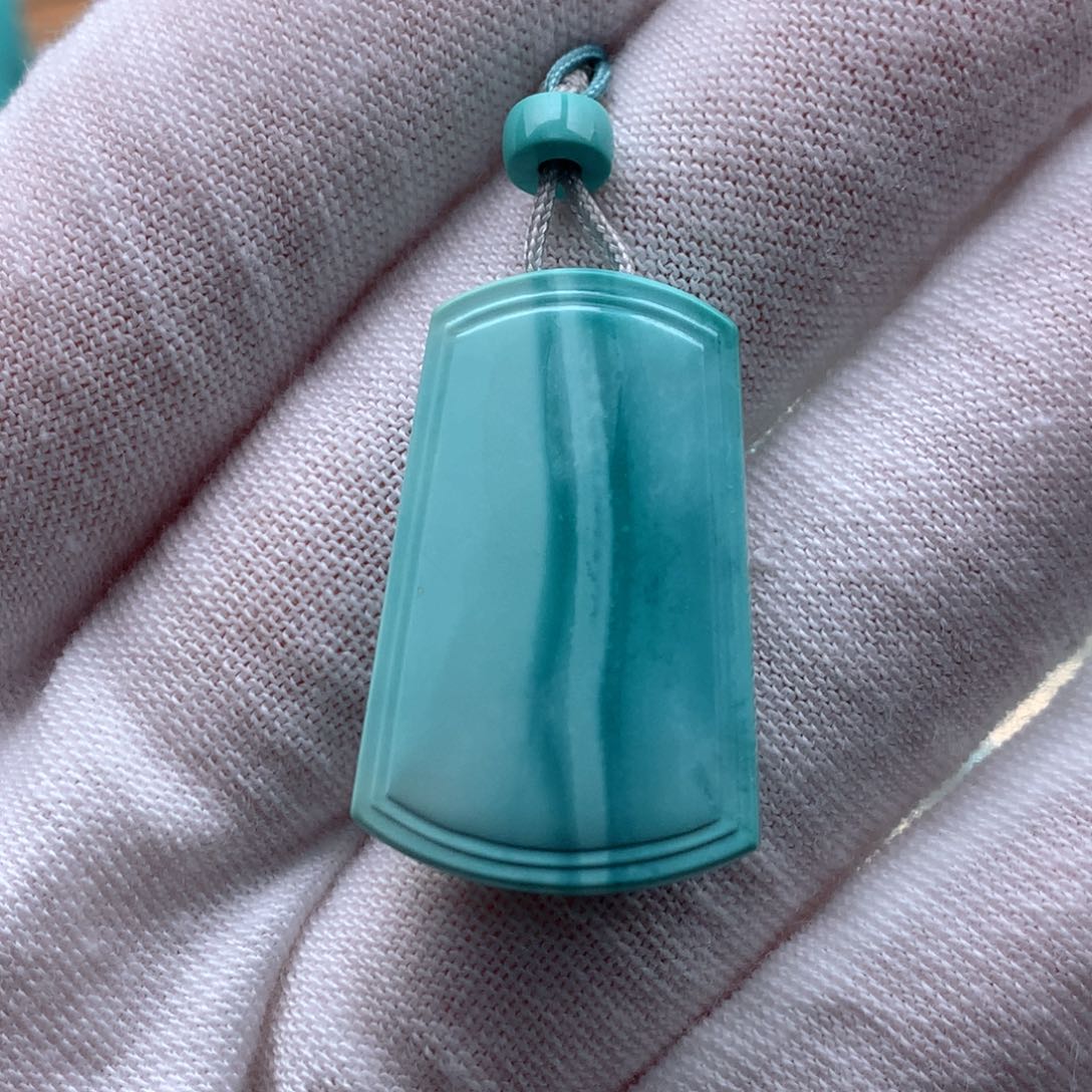 绿松石颈饰未镶嵌