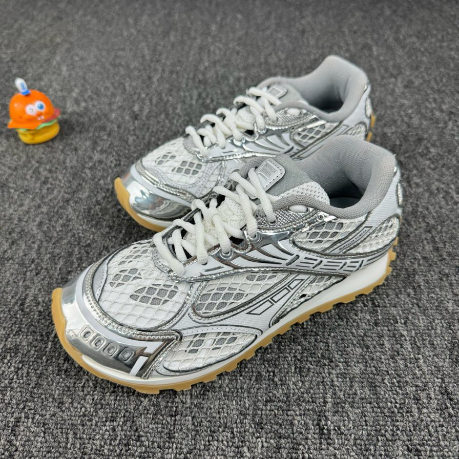 95新 BOTTEGA VENETA/葆蝶家 BV复古运动鞋 37