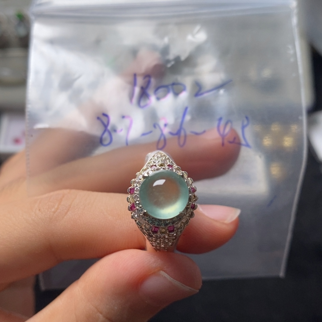 定制翡翠未镶嵌不退不换