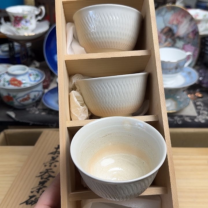 瓷片带款4个啊啊啊啊啊啊