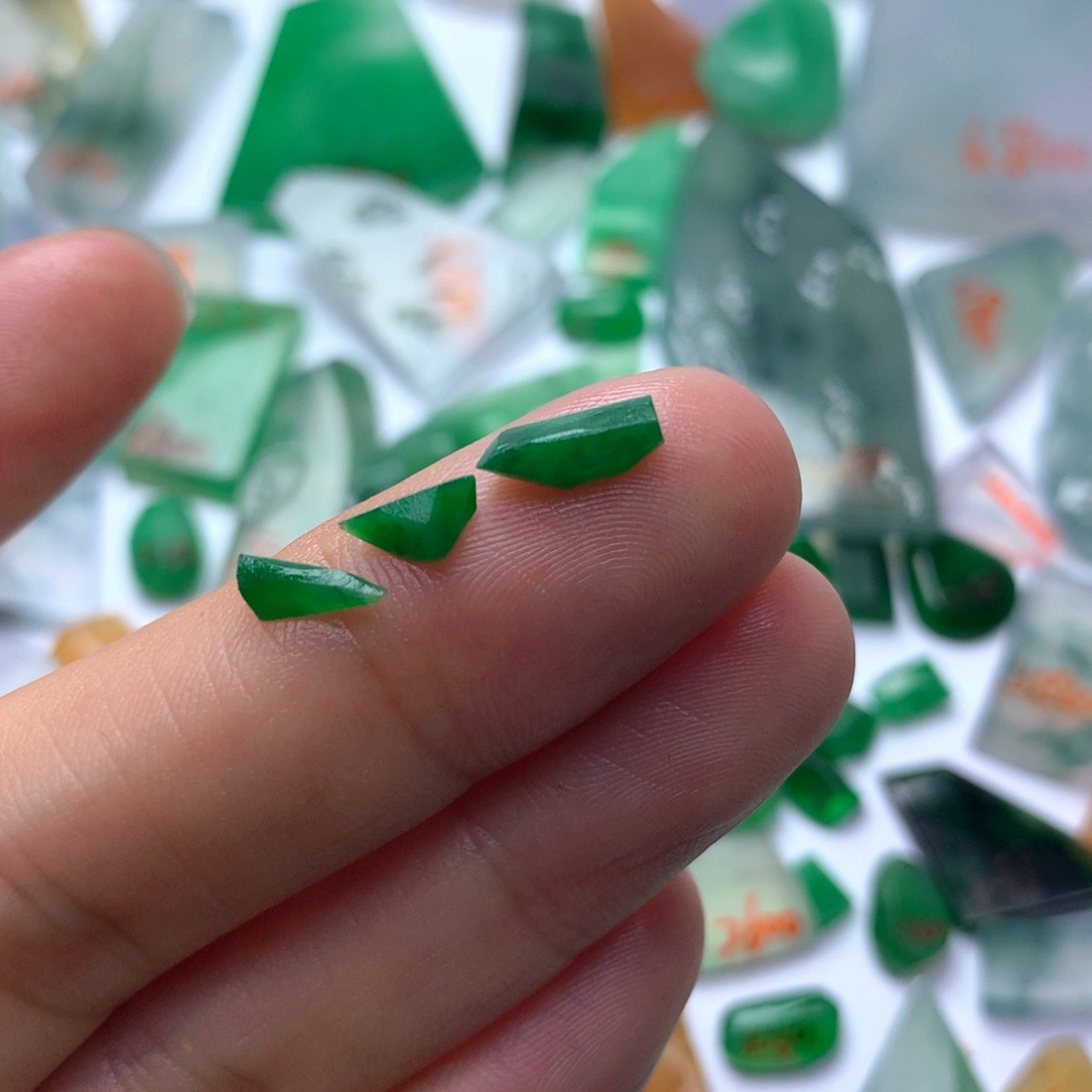 定制翡翠未镶嵌天然缅甸翡翠吊坠挂件