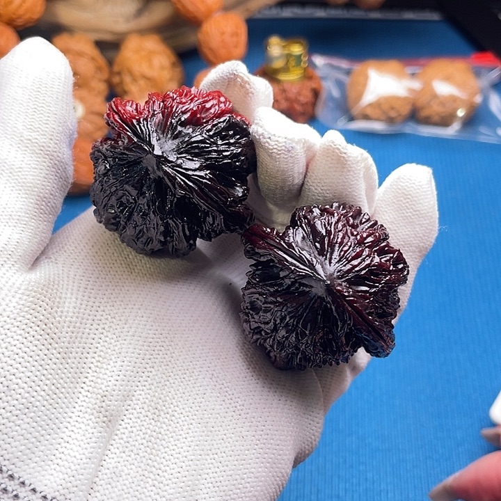 文玩核桃吊坠麦虎带彩