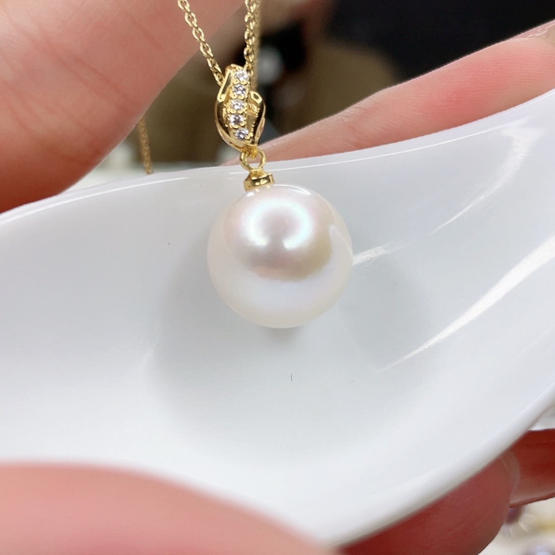 淡水珍珠吊坠(赠链)未镶嵌