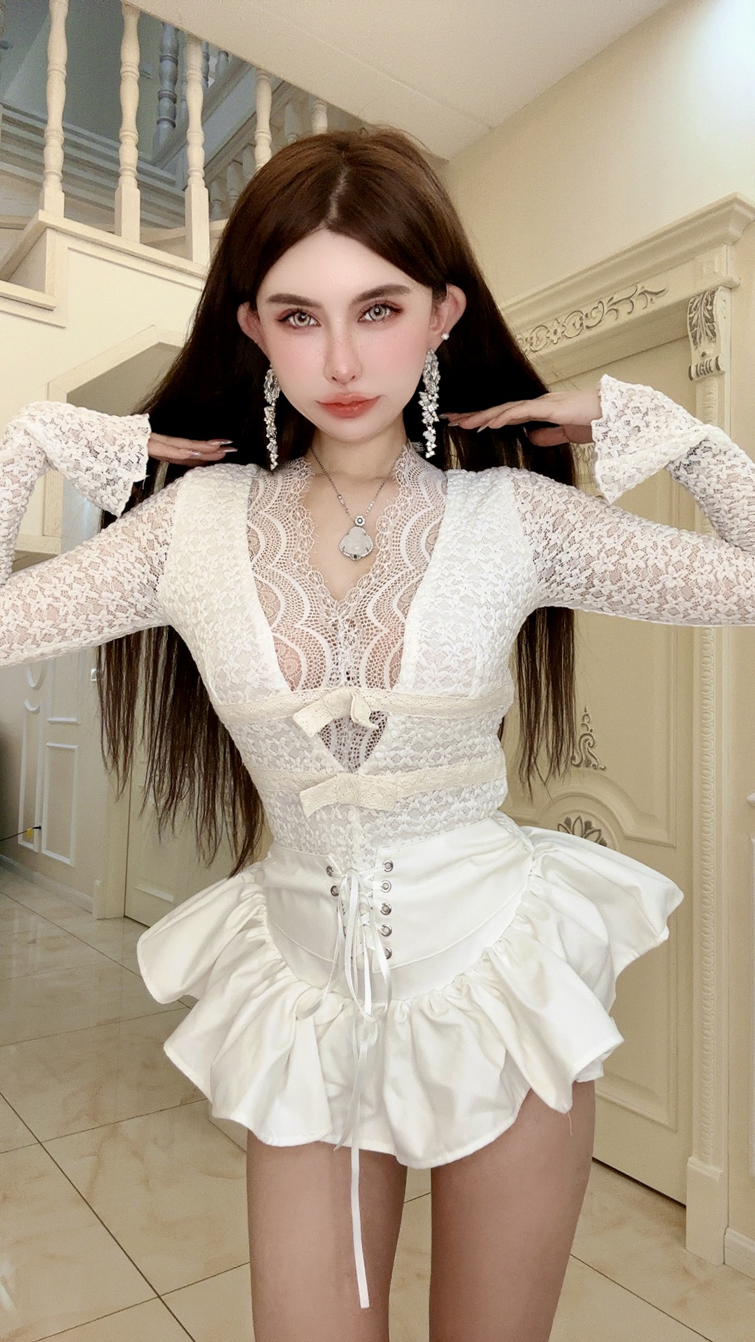 【浪漫财阀千金】原创设计修身V领弹力蕾丝上衣