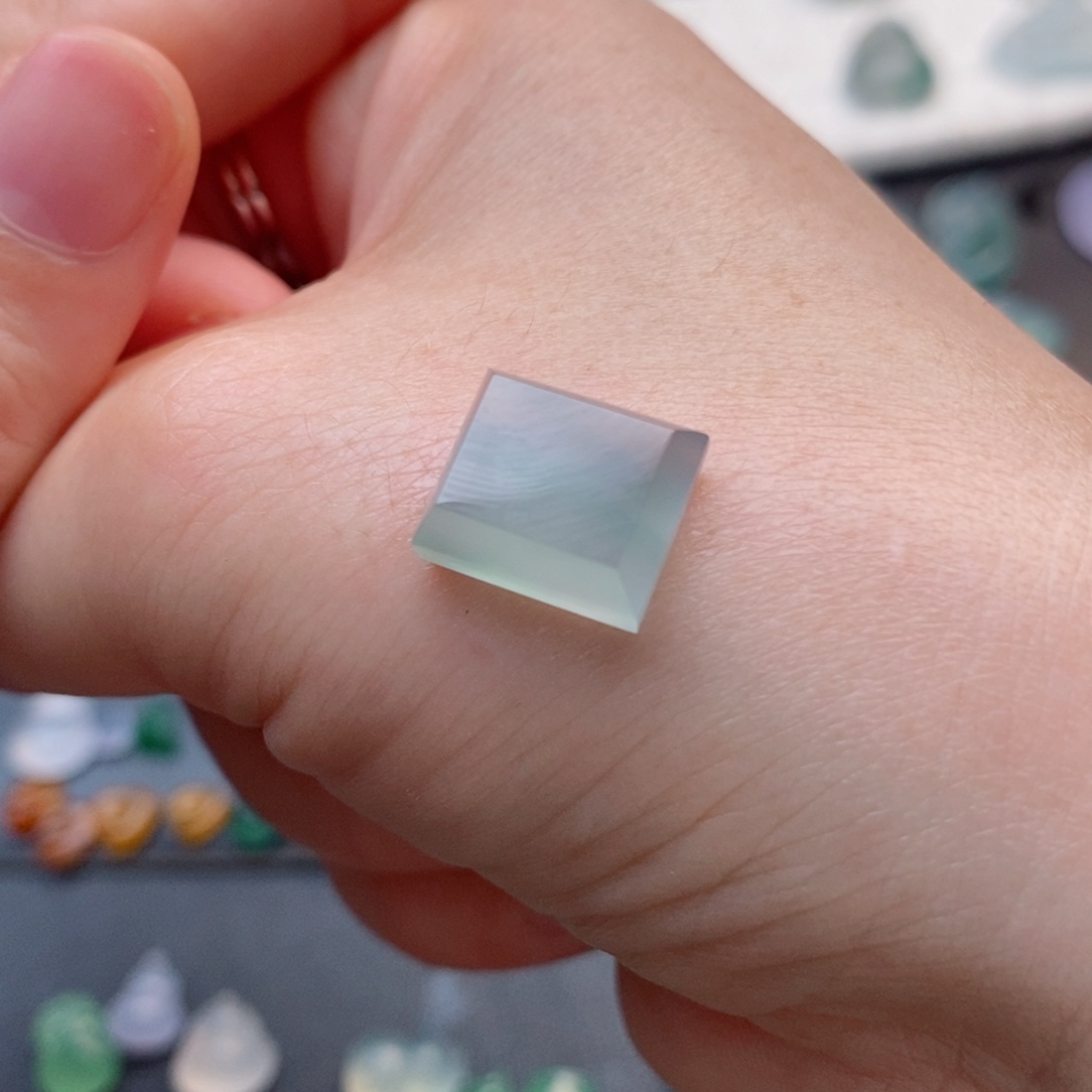 定制翡翠未镶嵌方块