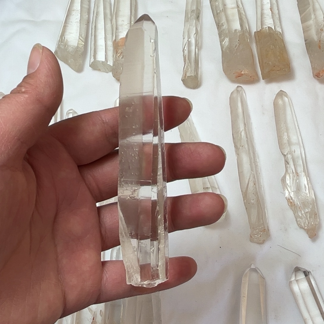 山***旎水晶未镶嵌珠宝半成品