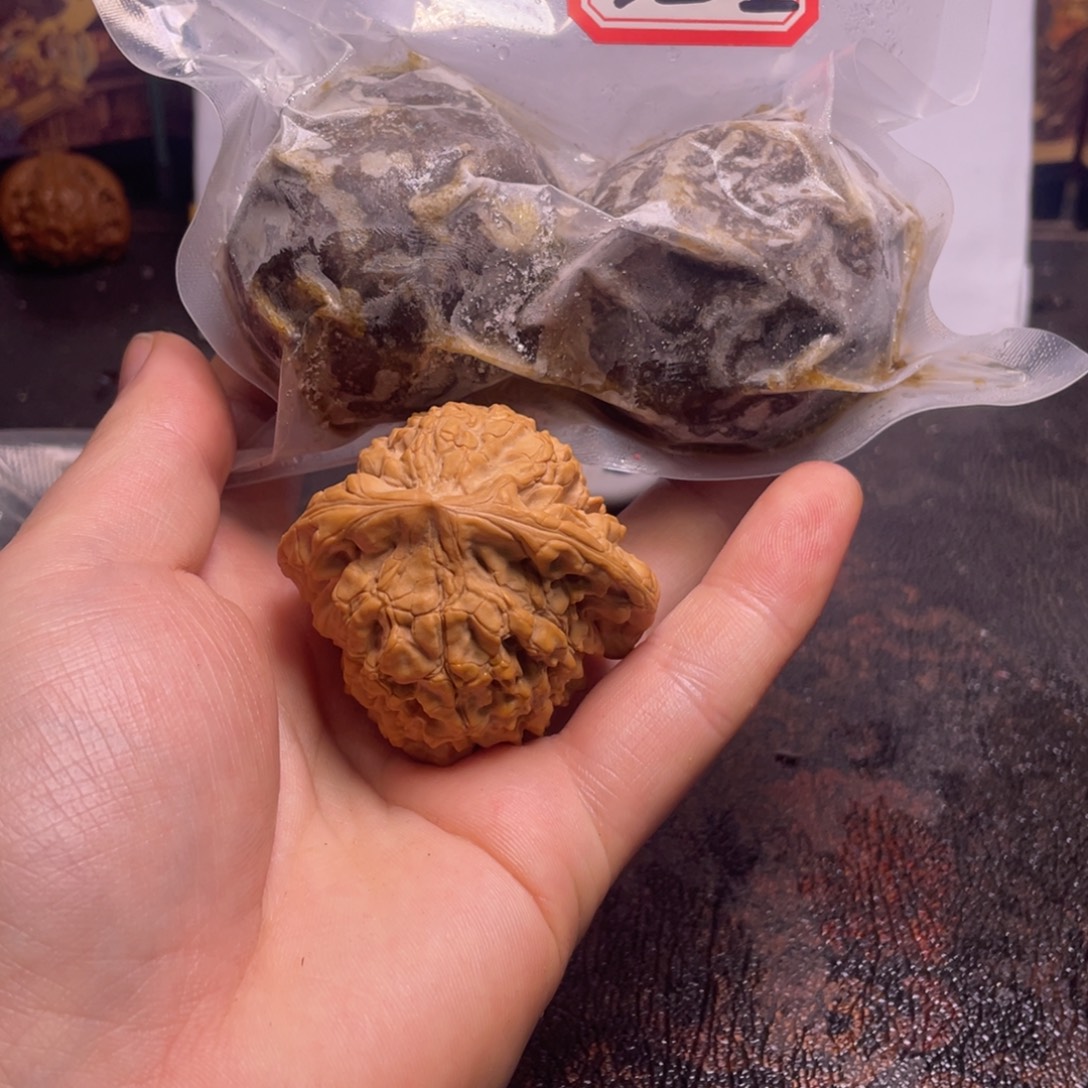 明***天把件文玩核桃文玩