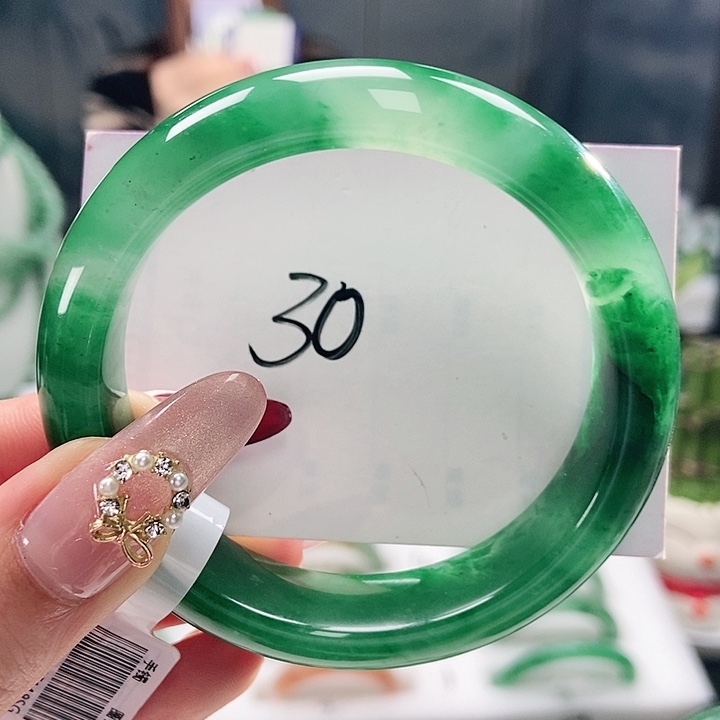 石英质玉手镯未镶嵌天然A货非洲翠手镯