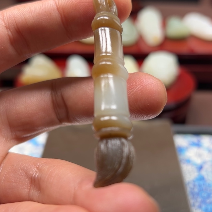 爱***和田玉未镶嵌颈饰