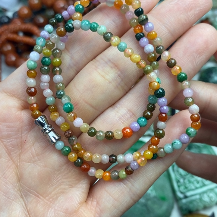 颈饰未镶嵌翡翠吊坠