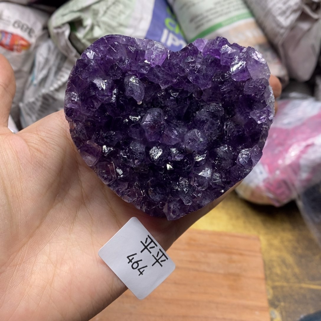 水晶乌拉圭未镶嵌