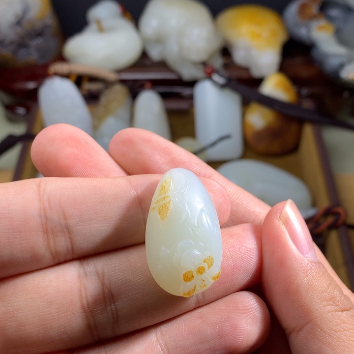 和田玉未镶嵌挂件