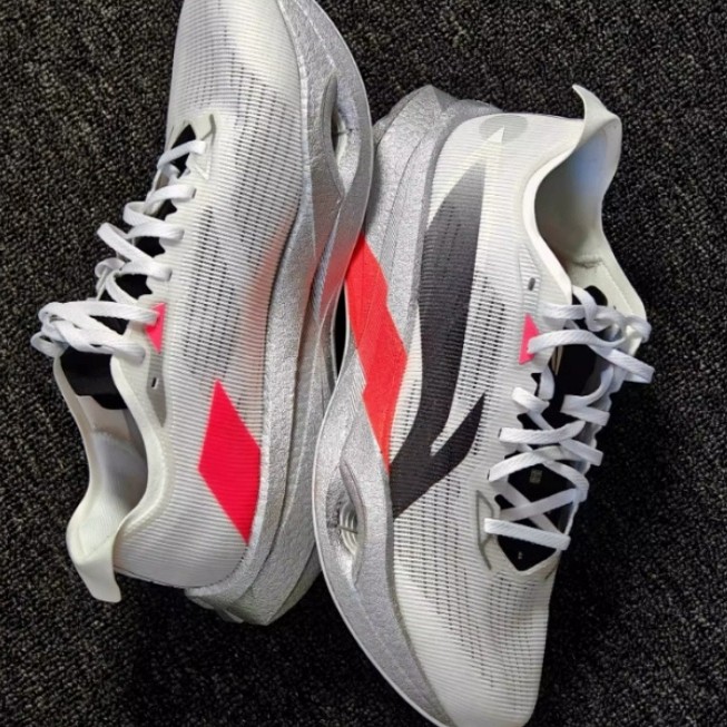 李宁天波l追风pro龙雀碳板学生跑步鞋夏季款单网超轻防滑耐磨5C儿