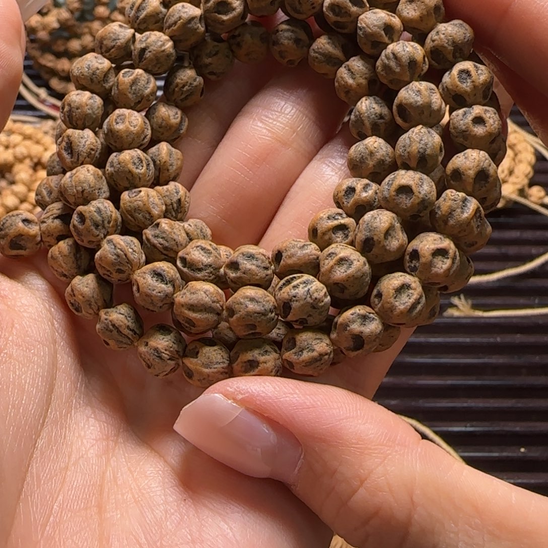 迪****柏香籽/百香籽吊坠