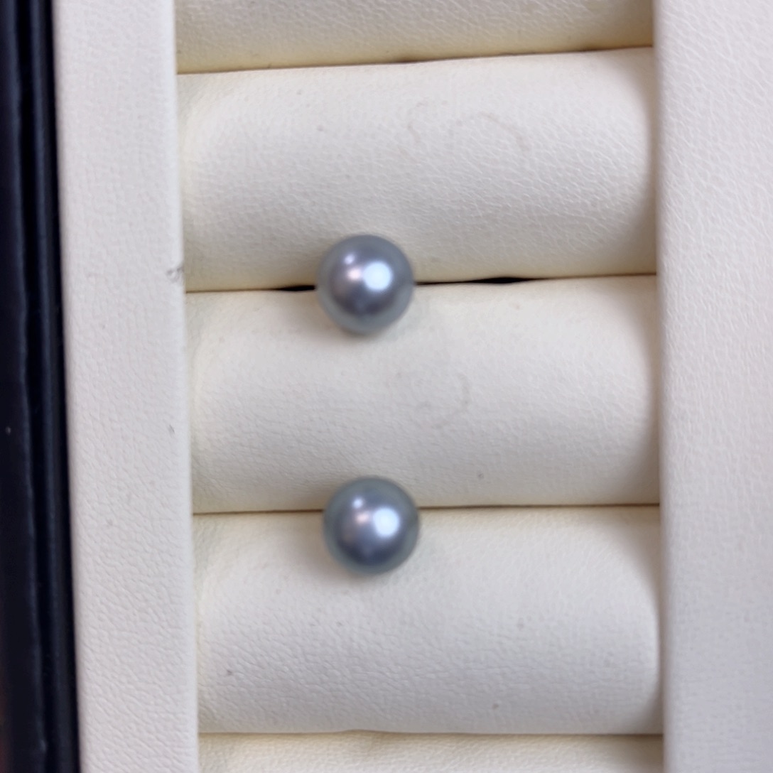 未镶嵌海水珍珠耳饰