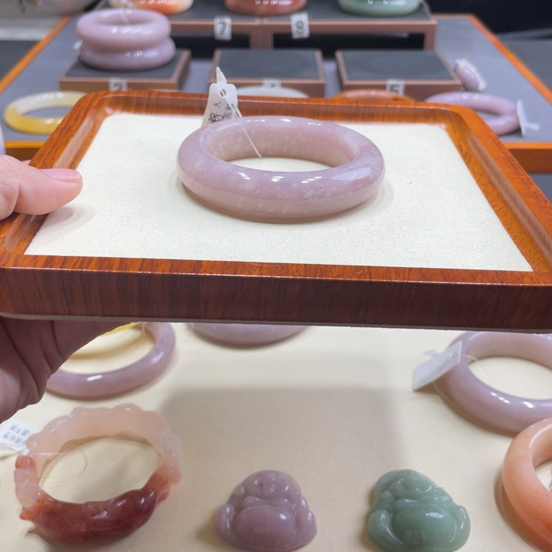 石英质玉手镯未镶嵌青*