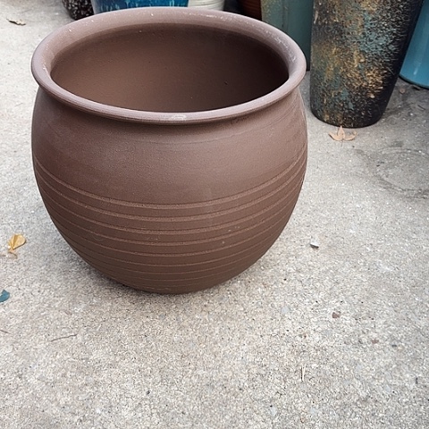 口29高28瑕疵口变形。