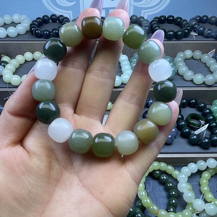 和田玉未镶嵌手链