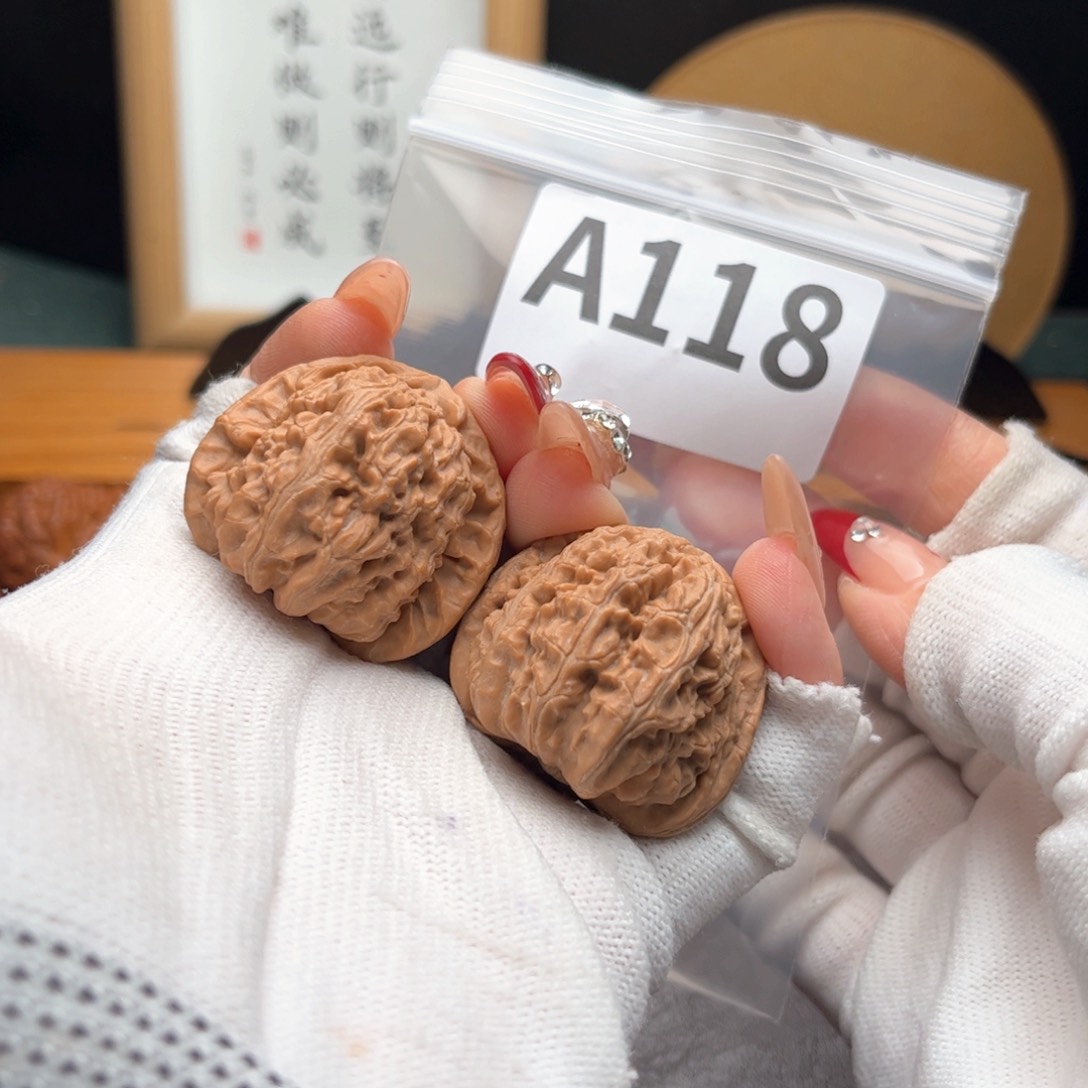 文玩核桃把件36白狮子a 118