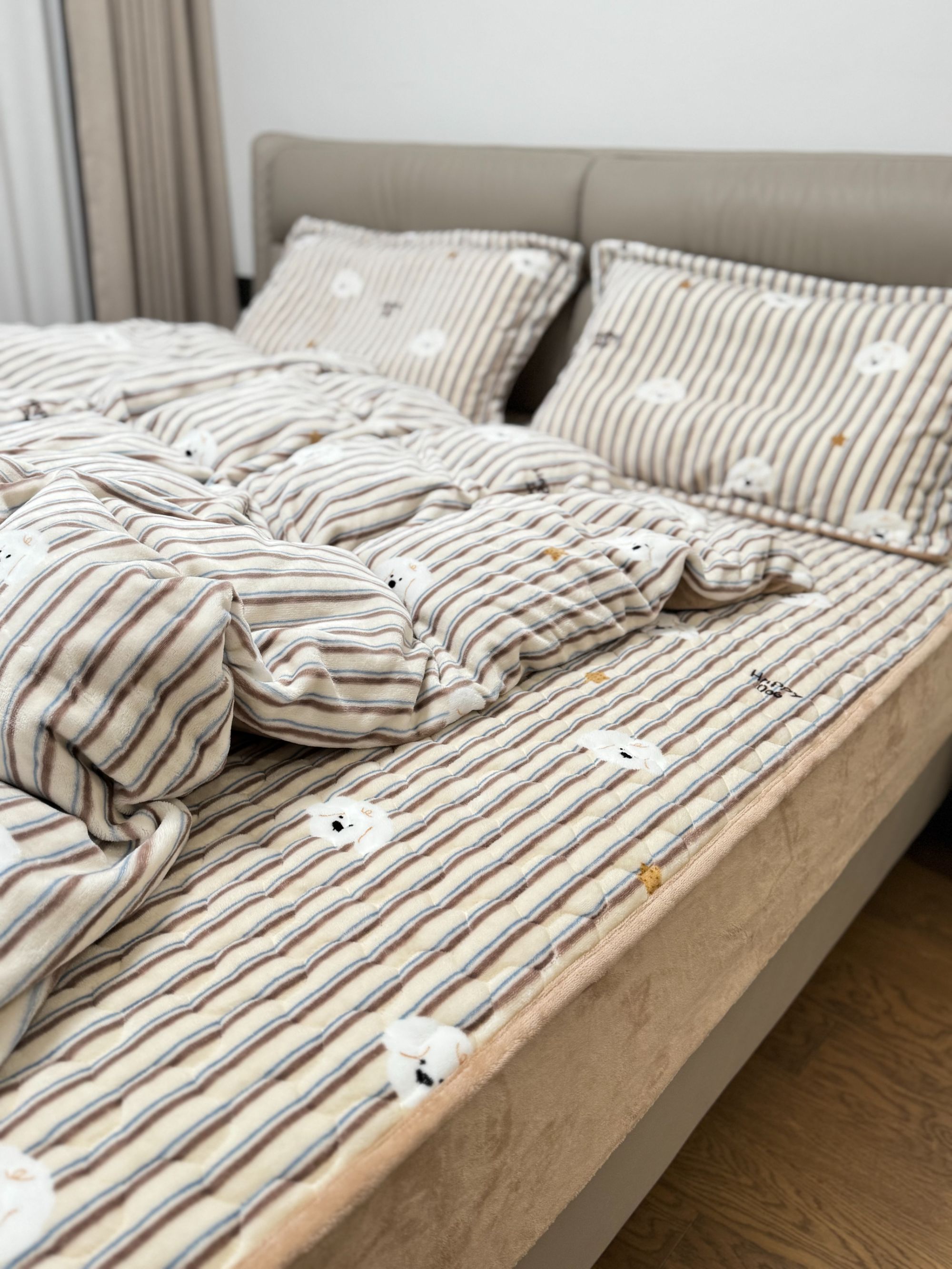 冬季牛奶绒夹棉床笠四件套