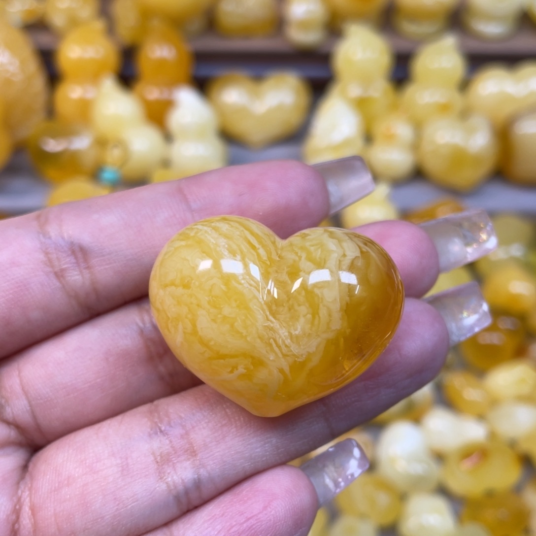 琥珀未镶嵌珠宝奇石