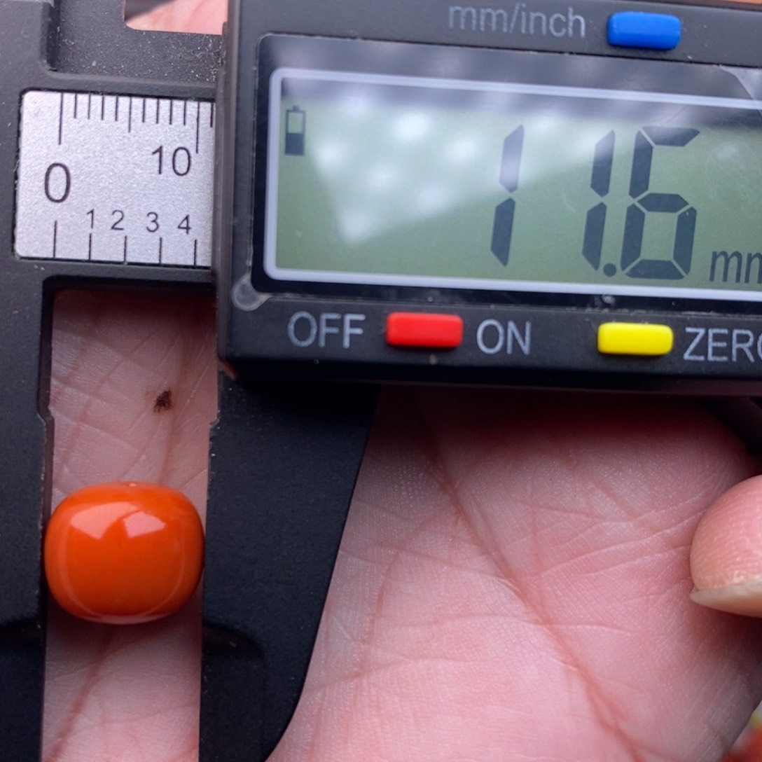 南红玛瑙配饰未镶嵌微瑕