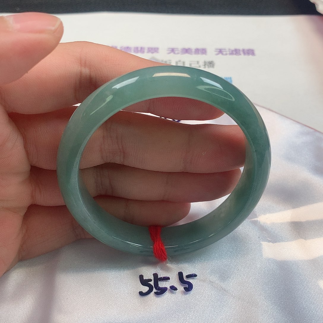 翡翠手镯未镶嵌302号