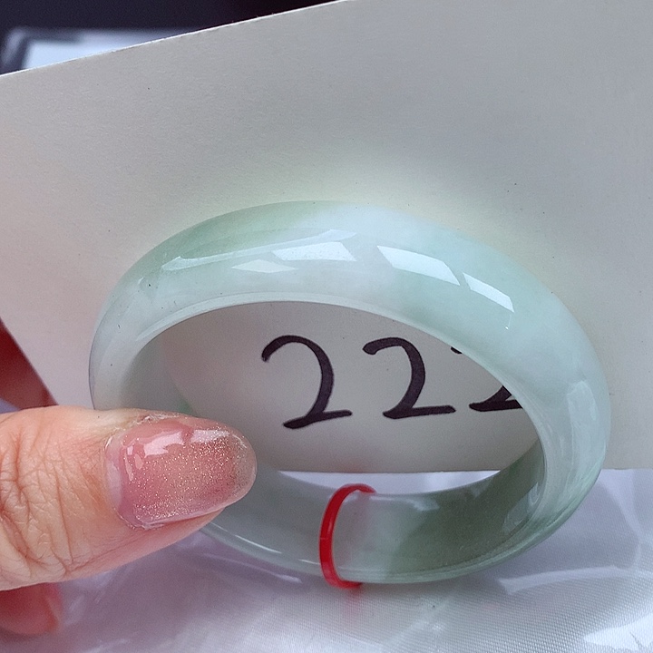 翡翠手镯（贵妃镯）未镶嵌翡翠