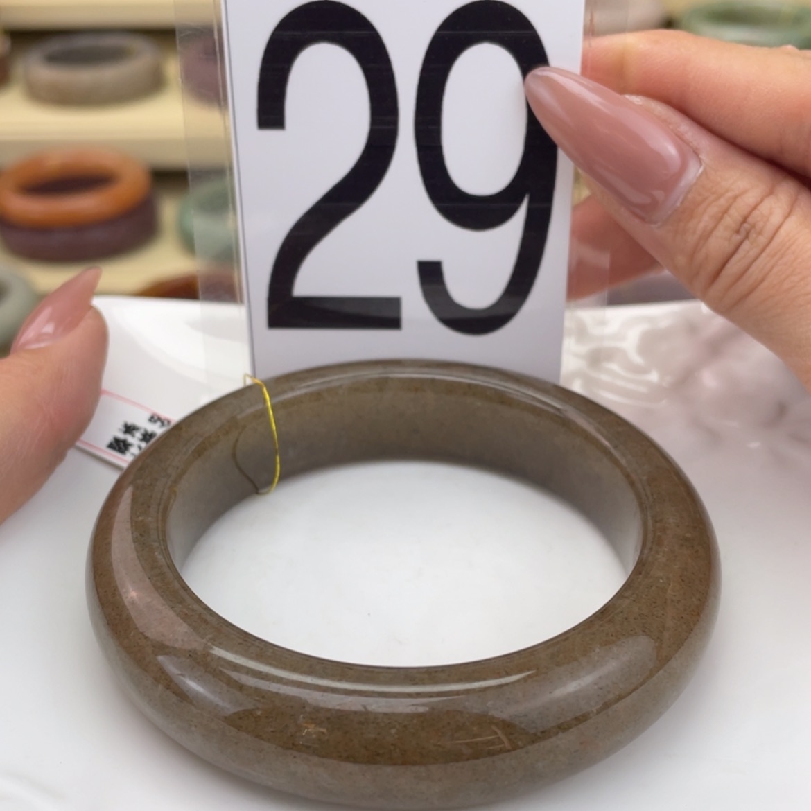 【闪购商品】石英质玉手镯未镶嵌