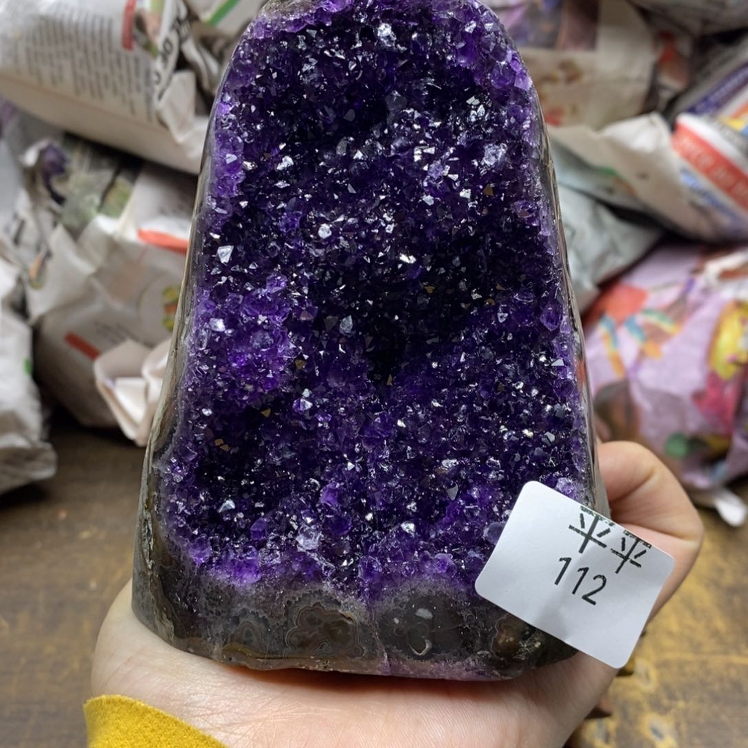 紫晶乌拉圭未镶嵌