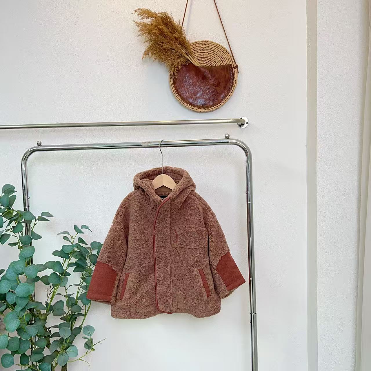 0075贝浅棕色毛毛外套