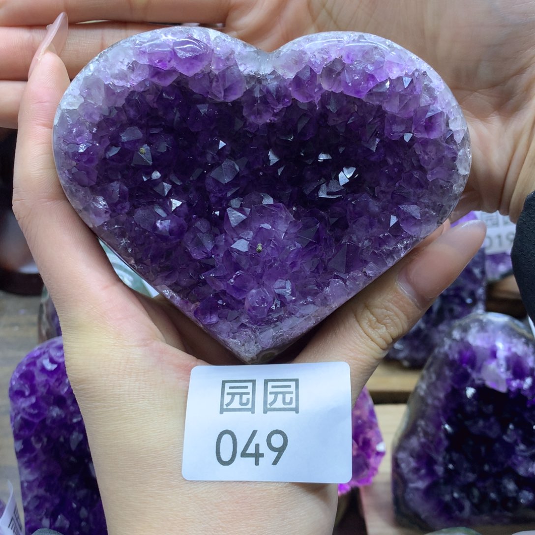 紫晶大型摆件（非配饰）未镶嵌