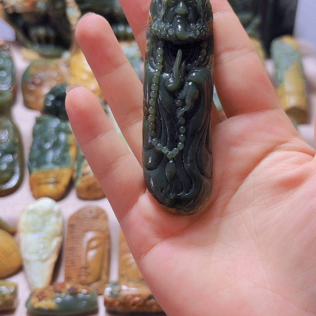 岫岩河磨玉（透闪石质玉）未镶嵌挂件