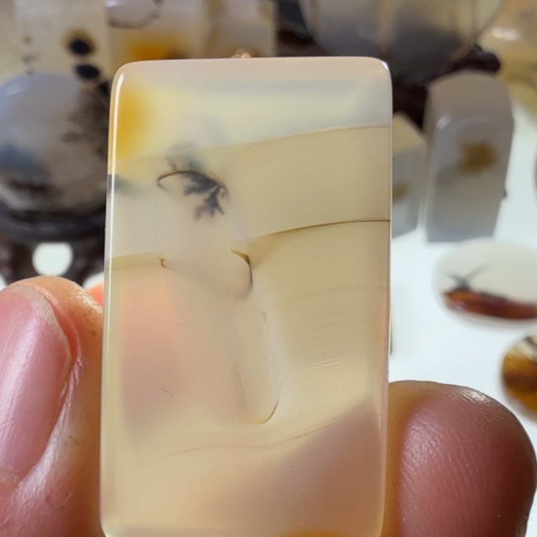 玛瑙/玉髓未镶嵌珠宝半成品